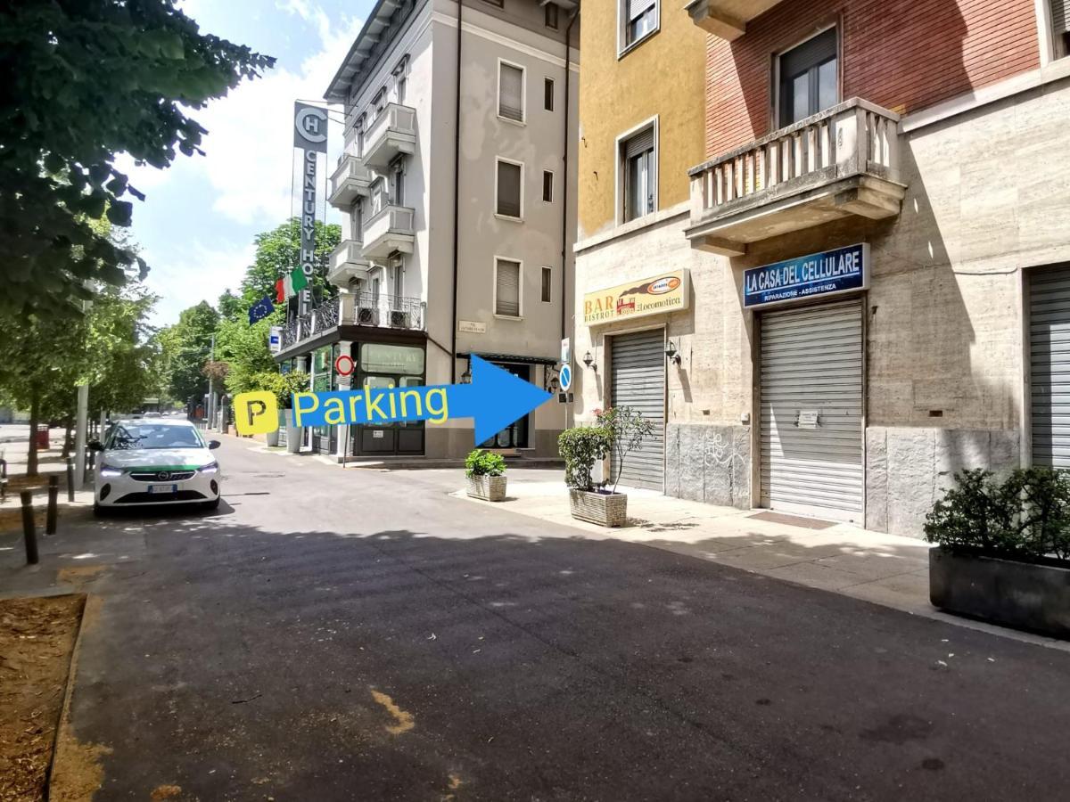 Parma Express Traveller'S Lodging Front Station Fs Parking Dış mekan fotoğraf